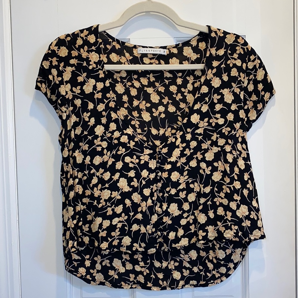 flynn skye floral top
